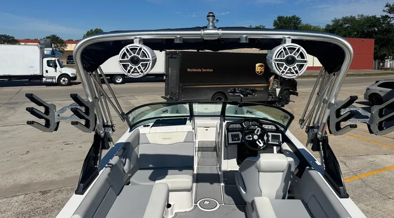 Slide: The Image of MasterCraft NXT24 2022 - 16