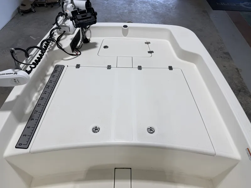 Slide: The Image of Mako Pro Skiff 17 CC 2022 - 6