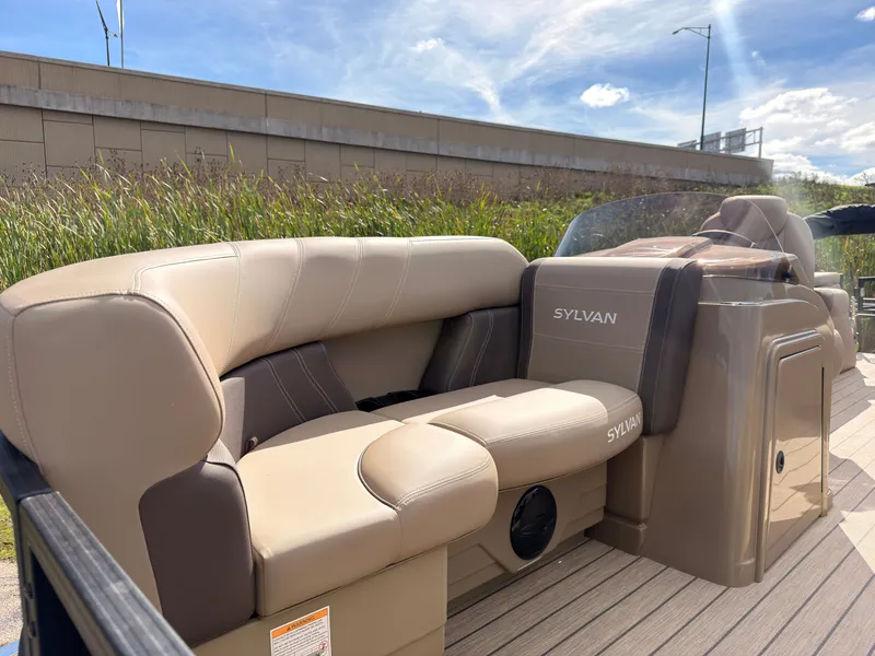 Slide: The Image of Sylvan Mirage 8520 CLZ DH 2027: Luxurious seating area with beige upholstery and modern design. - 10