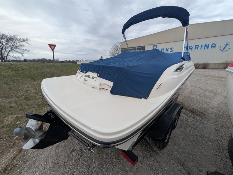 Slide: The Image of Sea Ray SLX 230 2015 - 2