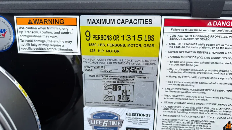 Slide: The Image of Safety and capacity guidelines for the Starcraft VX 20 Q DH boat. - 39