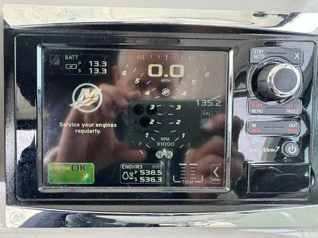 Slide: The Image of Dashboard of a 2016 Boston Whaler 315 Conquest boat. - 18