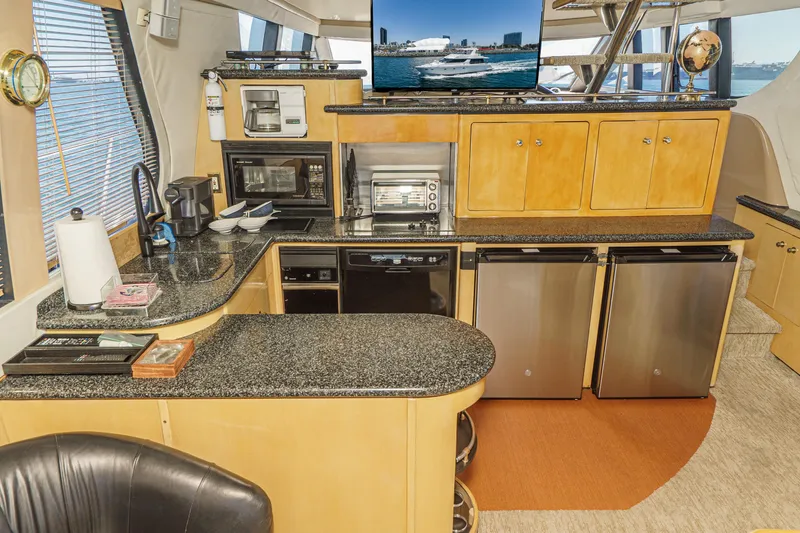 Slide: The Image of Carver Yachts 530 Voyager Pilothouse 1999 - 68