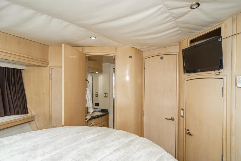Slide: The Image of Carver Yachts 530 Voyager Pilothouse 1999 - 76