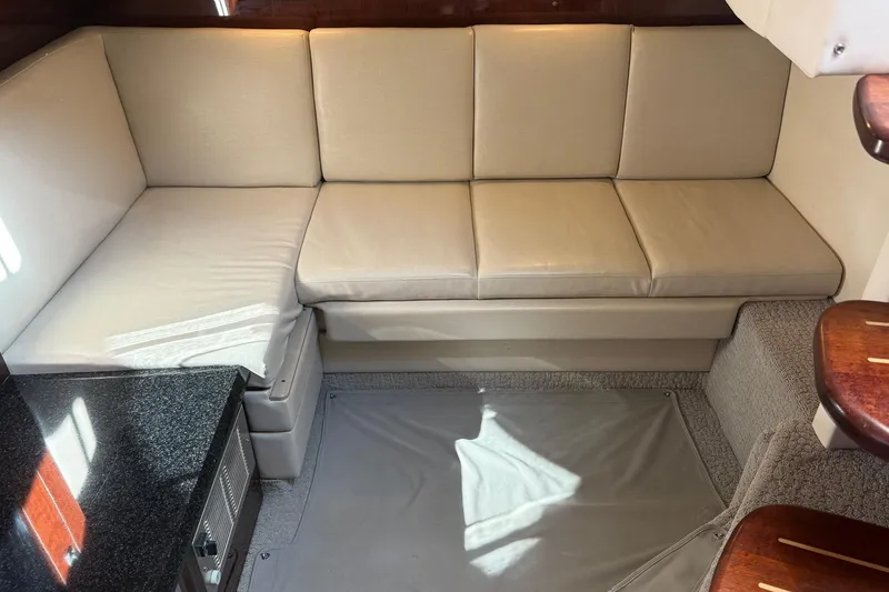 Slide: The Image of Sea Ray 390 Sundancer - Aft Cabin - 7