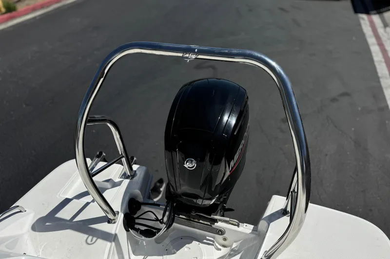 Slide: The Image of 2022 Hurricane SunDeck Sport 185 OB boat with Mercury outboard motor. - 20