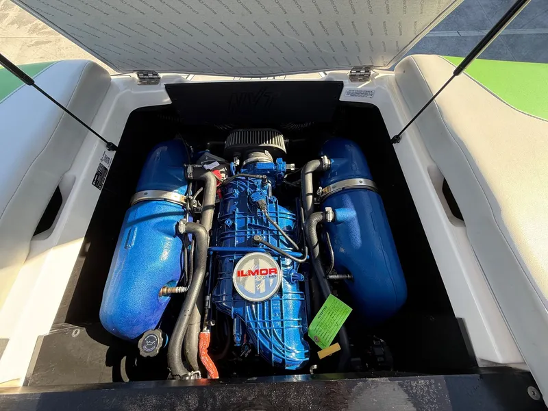 Slide: The Image of MasterCraft NXT20 2021 - 8