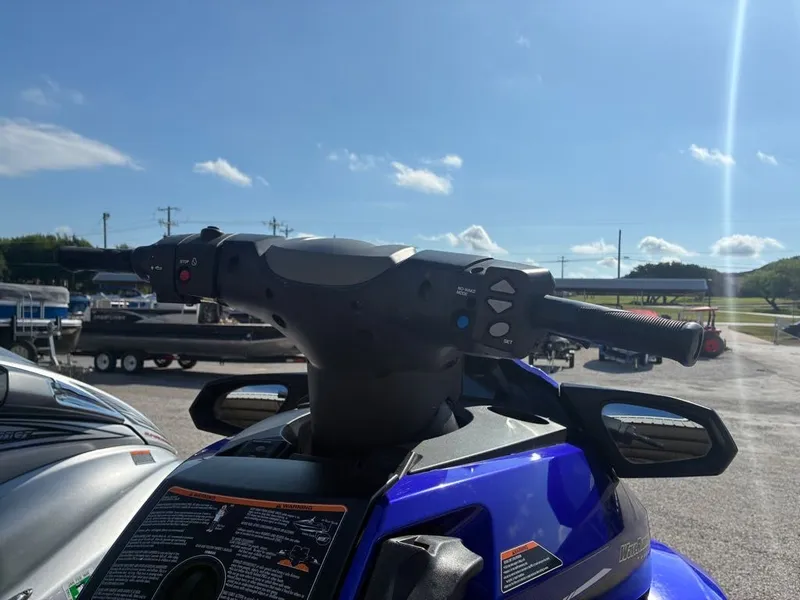 Slide: The Image of Yamaha FX H.O. 2014 - 6