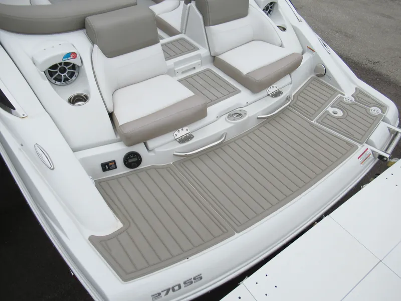 Slide: The Image of Crownline Boats 270 SS 2023 - 15