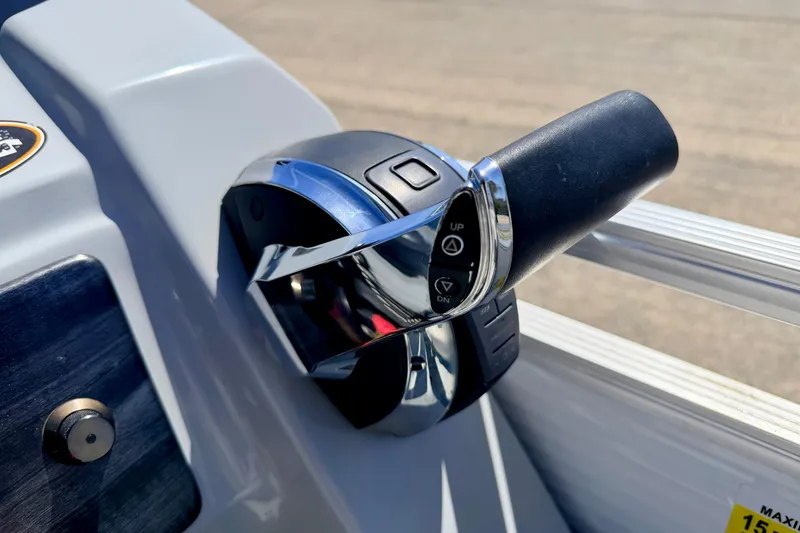 Slide: The Image of Close-up of throttle control on 2019 Crestliner 240 Rally DX CW boat. - 38