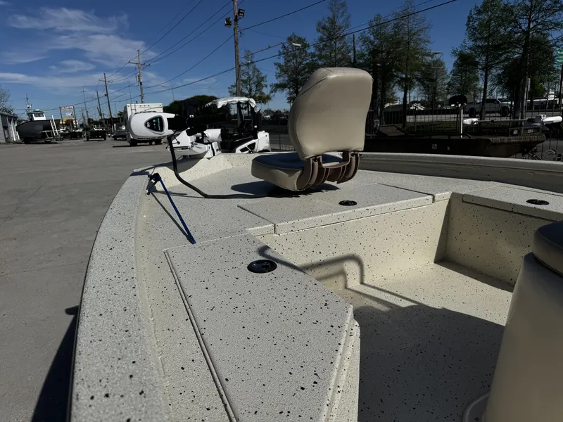 Slide: The Image of Xpress Hyper-Lift Bay Series H20B 2017 - 11