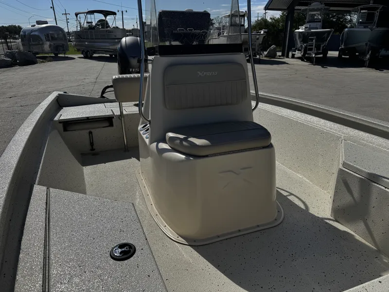 Slide: The Image of Xpress Hyper-Lift Bay Series H20B 2017 - 16