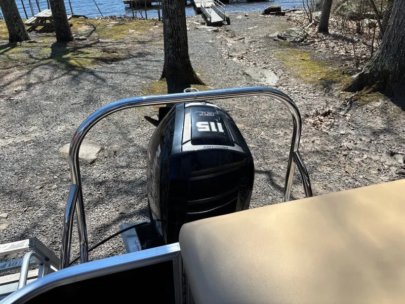 Slide: The Image of South Bay 200 Series 220CR 2.0 2019 - 11