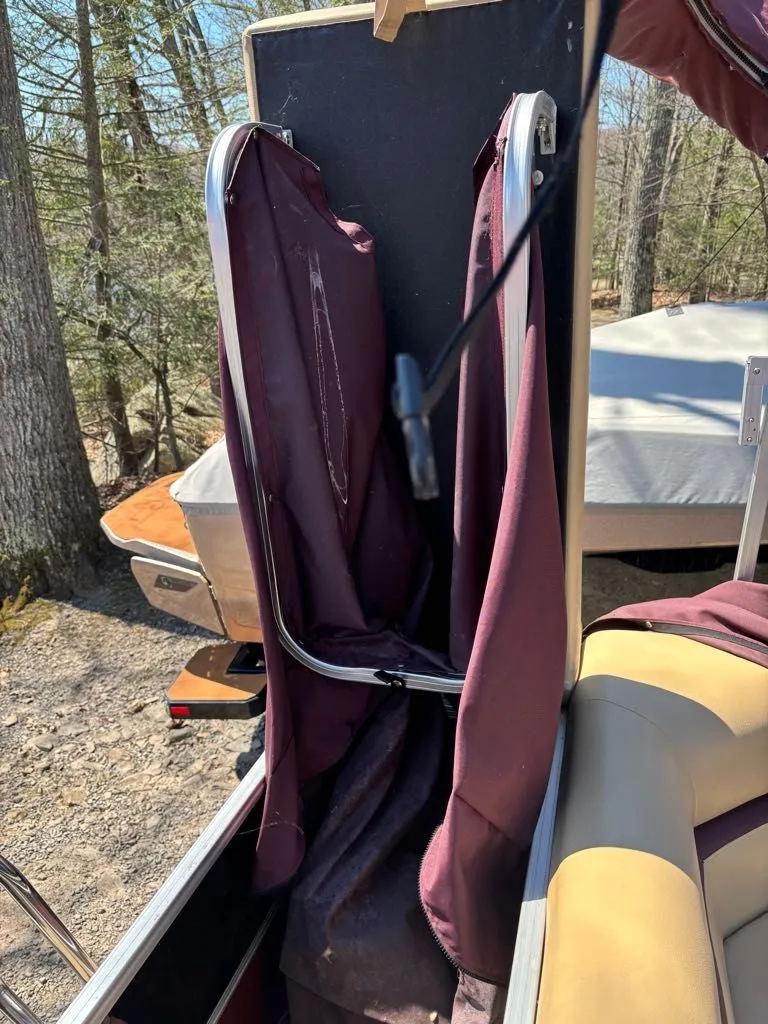 Slide: The Image of South Bay 200 Series 220CR 2.0 2019 - 7