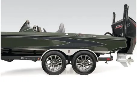 Slide: The Image of Triton 20XP Patriot 2026 - 18