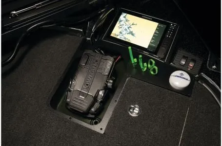 Slide: The Image of Triton 20XP Patriot 2026 - 31