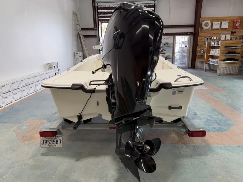 Slide: The Image of Mako Pro Skiff 17 CC 2022 - 3