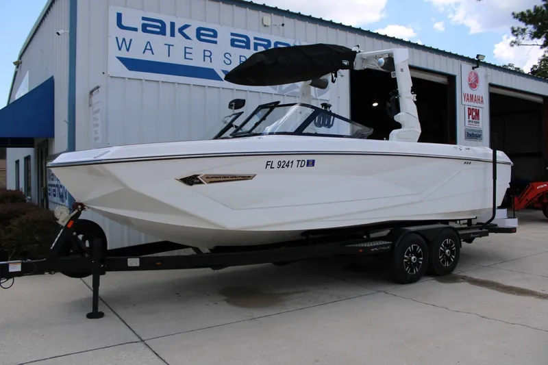 Slide: The Image of Nautique G25 2022 - 2