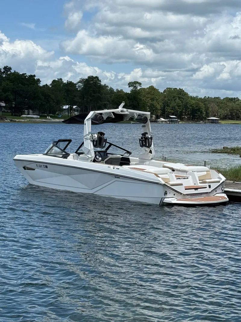 Slide: The Image of Nautique G25 2022 - 21