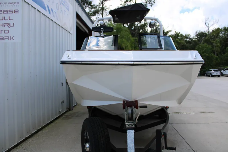 Slide: The Image of Nautique G25 2022 - 7
