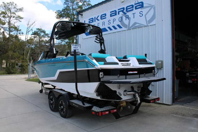 Slide: The Image of Nautique Super Air Nautique GS22 2026 - 25