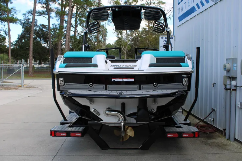 Slide: The Image of Nautique Super Air Nautique GS22 2026 - 26