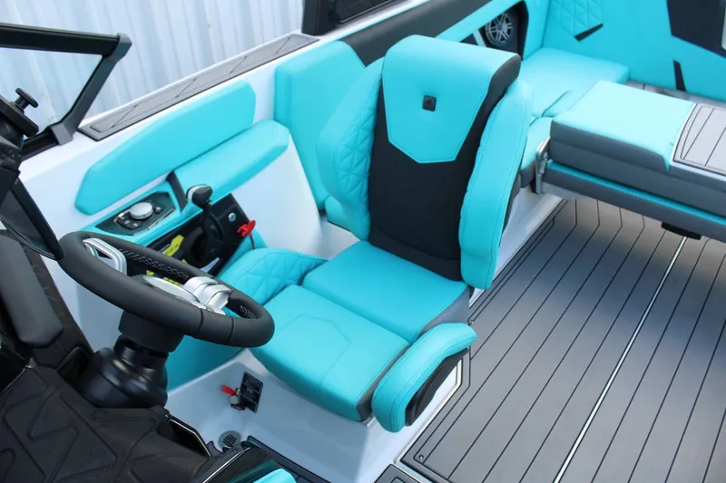 Slide: The Image of Nautique Super Air Nautique GS22 2026 - 8