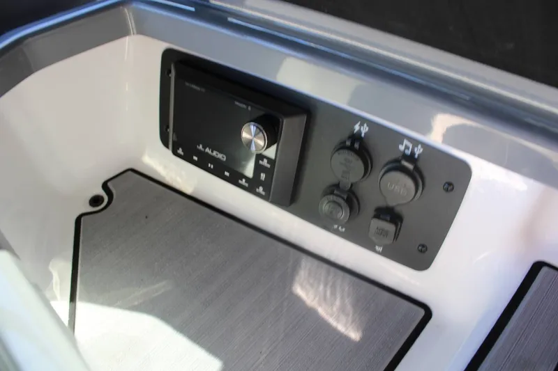 Slide: The Image of Nautique G23 2023 - 16