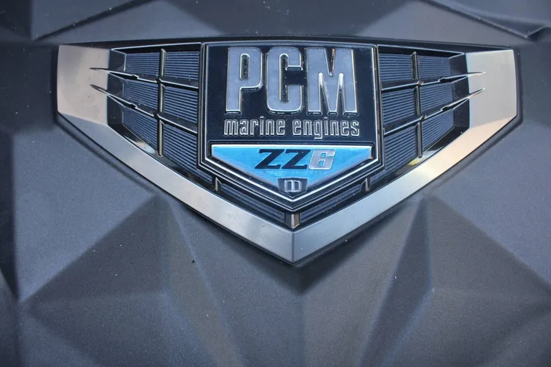 Slide: The Image of Nautique G23 2023 - 24