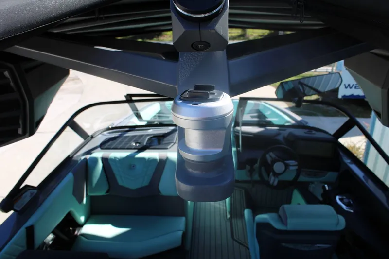 Slide: The Image of Nautique G23 2023 - 25