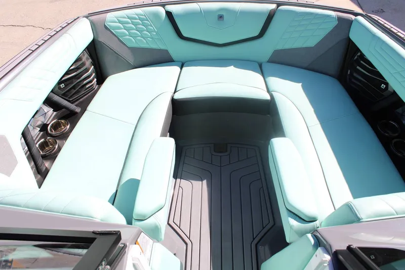 Slide: The Image of Nautique G23 2023 - 6