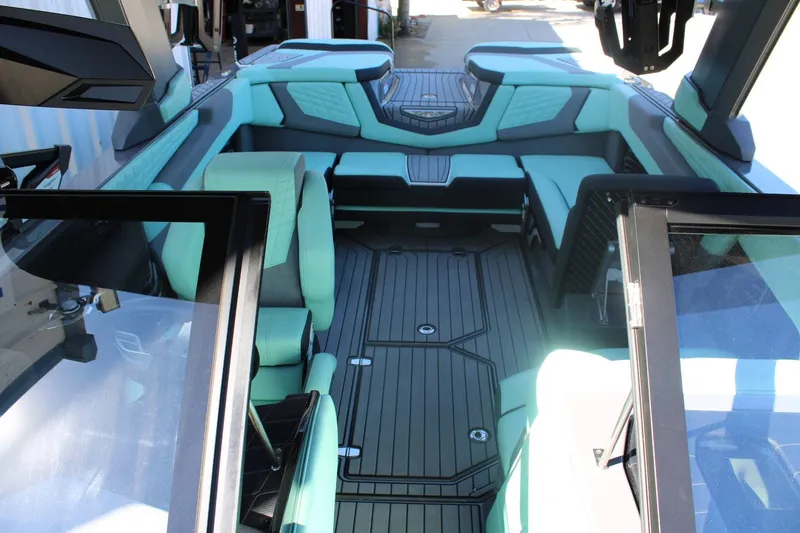 Slide: The Image of Nautique G23 2023 - 8