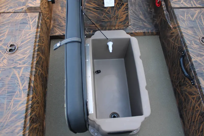 Slide: The Image of G3 SPORTSMAN 1610SS 2026 - 16
