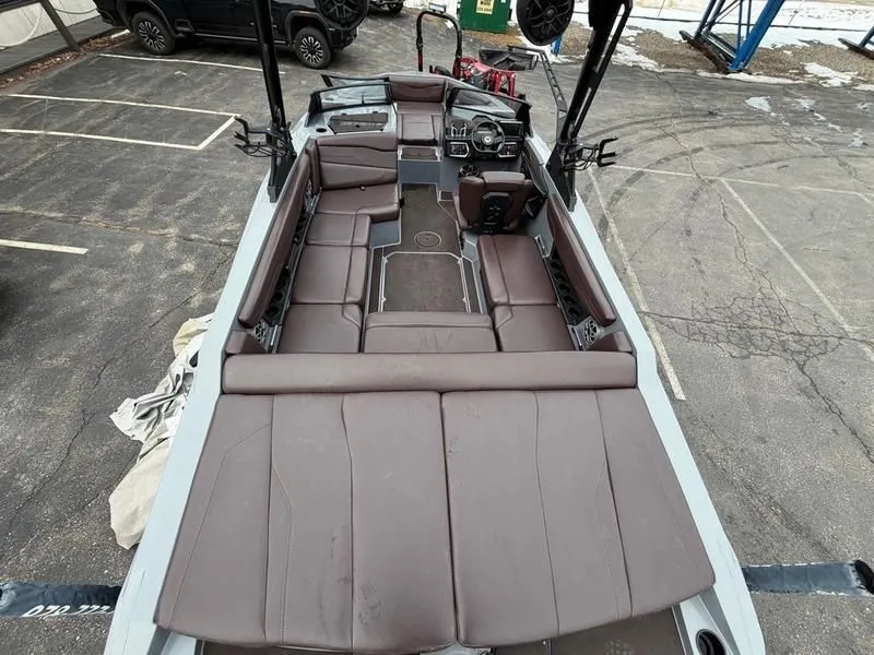 Slide: The Image of Axis T220 2022 - 12