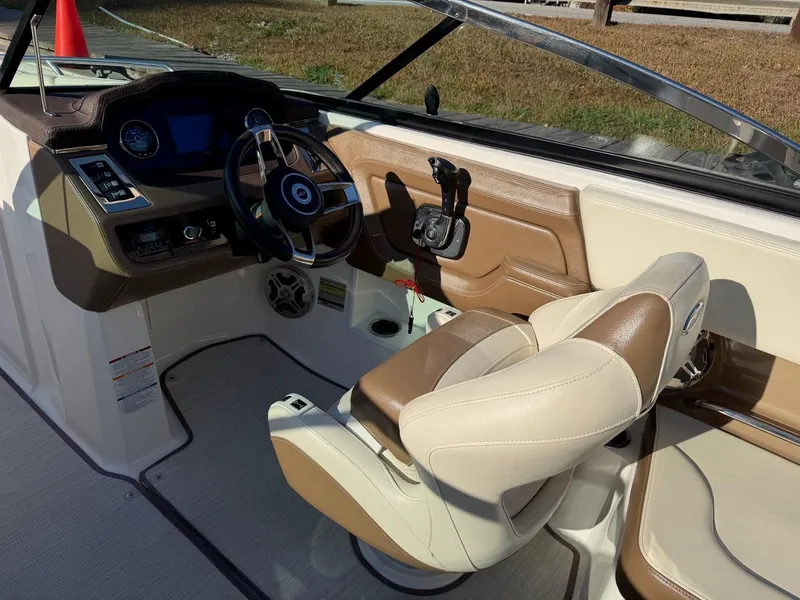 Slide: The Image of Chaparral 227 SSX 2017 - 4