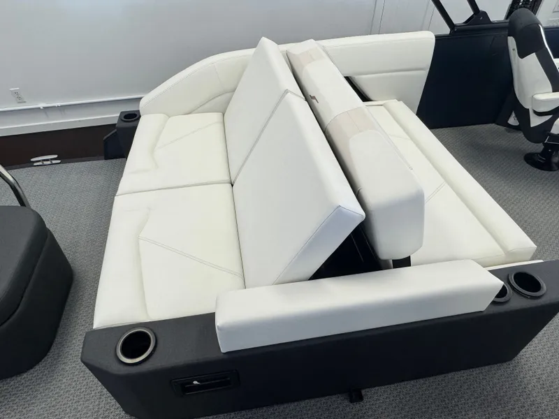 Slide: The Image of Evotti 523CS 2026 - 18