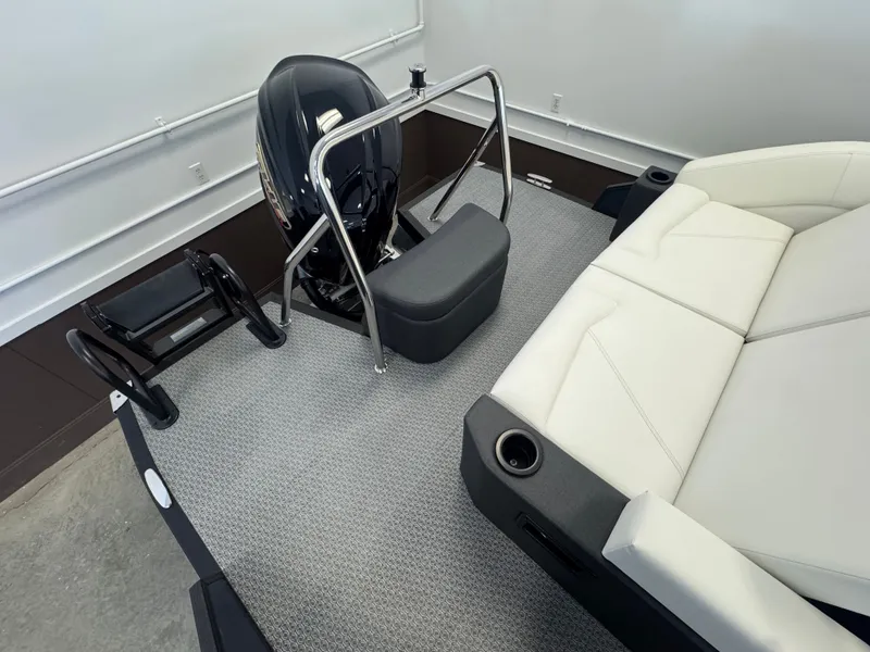 Slide: The Image of Evotti 523CS 2026 - 19