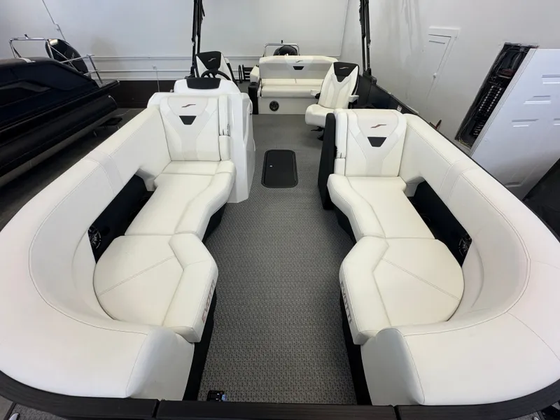 Slide: The Image of Evotti 523CS 2026 - 8