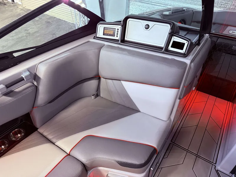 Slide: The Image of Supra SA 400 2020 - 34