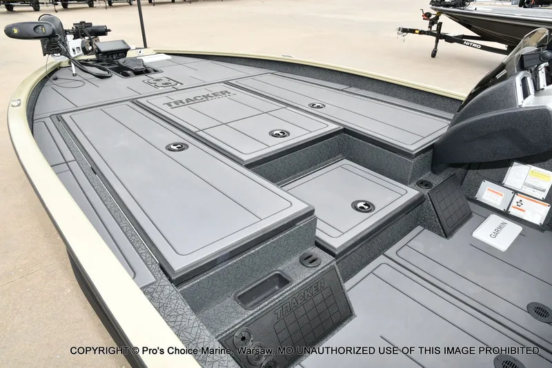 Slide: The Image of Tracker Savage 215 Big Catch Package 2026 - 15