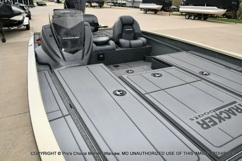 Slide: The Image of Tracker Savage 215 Big Catch Package 2026 - 35