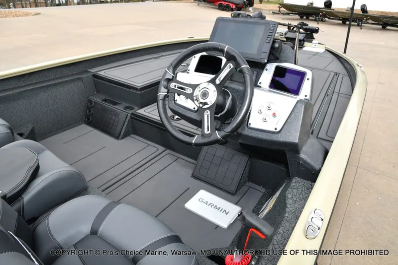 Slide: The Image of Tracker Savage 215 Big Catch Package 2026 - 38