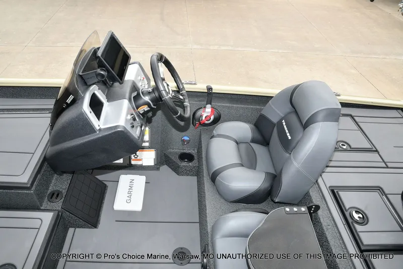 Slide: The Image of Tracker Savage 215 Big Catch Package 2026 - 45