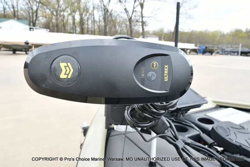 Slide: The Image of Tracker Savage 215 Big Catch Package 2026 - 6