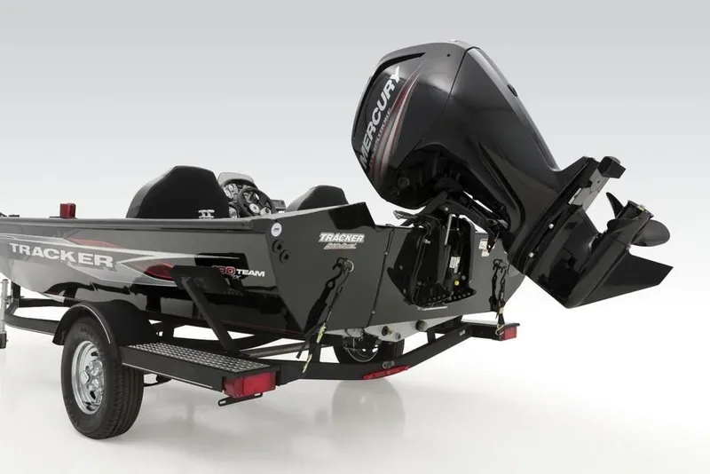 Slide: The Image of Tracker Pro Team 190 TX 2019 - 32