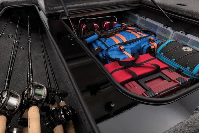 Slide: The Image of Tracker Pro Team 190 TX 2019 - 9