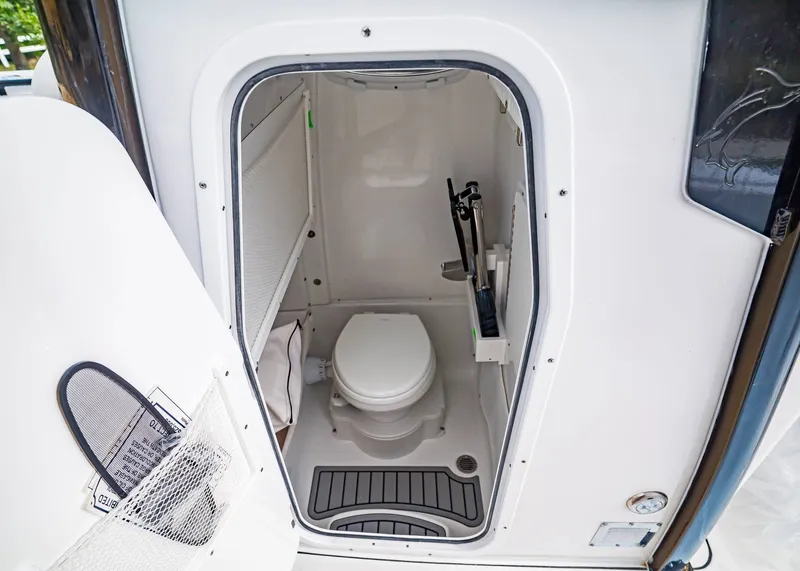 Slide: The Image of Sea Hunt Ultra 275 SE 2026 - 19