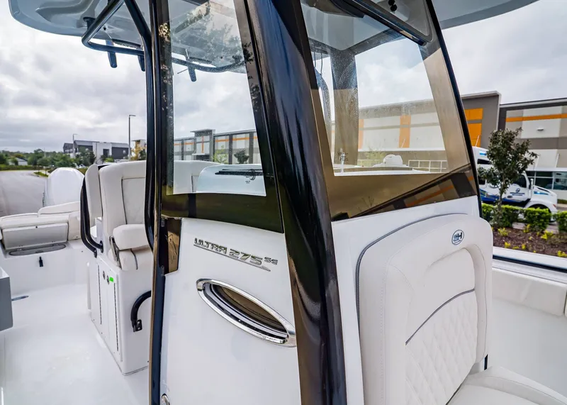 Slide: The Image of Sea Hunt Ultra 275 SE 2026 - 20