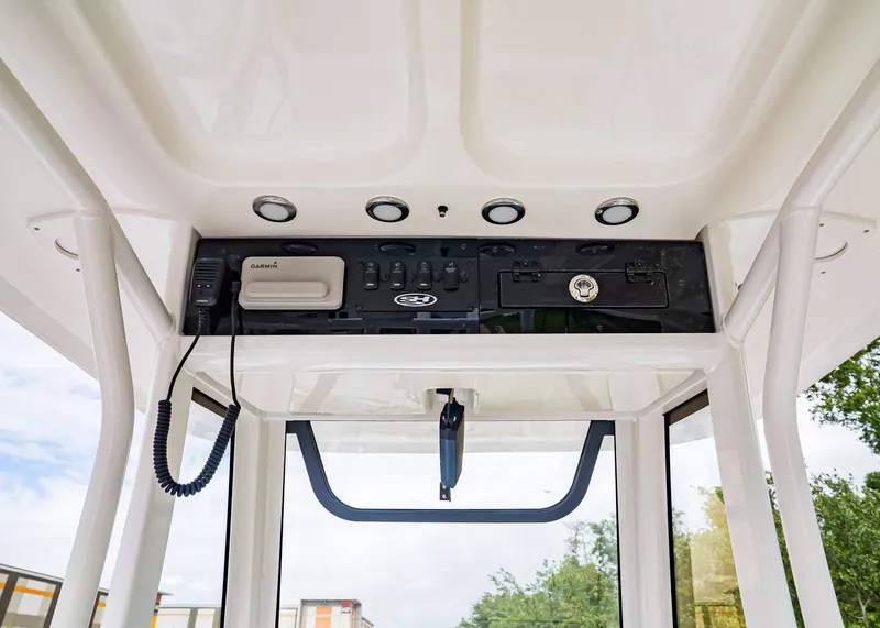 Slide: The Image of Sea Hunt BX 25 FS 2026 - 13