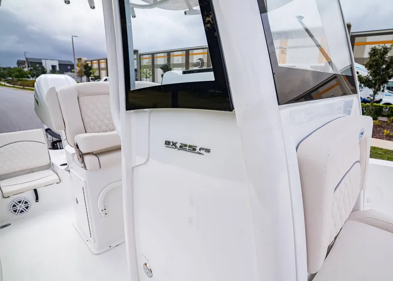 Slide: The Image of Sea Hunt BX 25 FS 2026 - 14